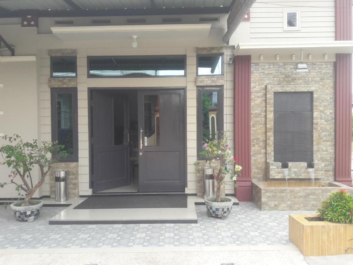 Hotel Assyifa Tanjungbalai Extérieur photo